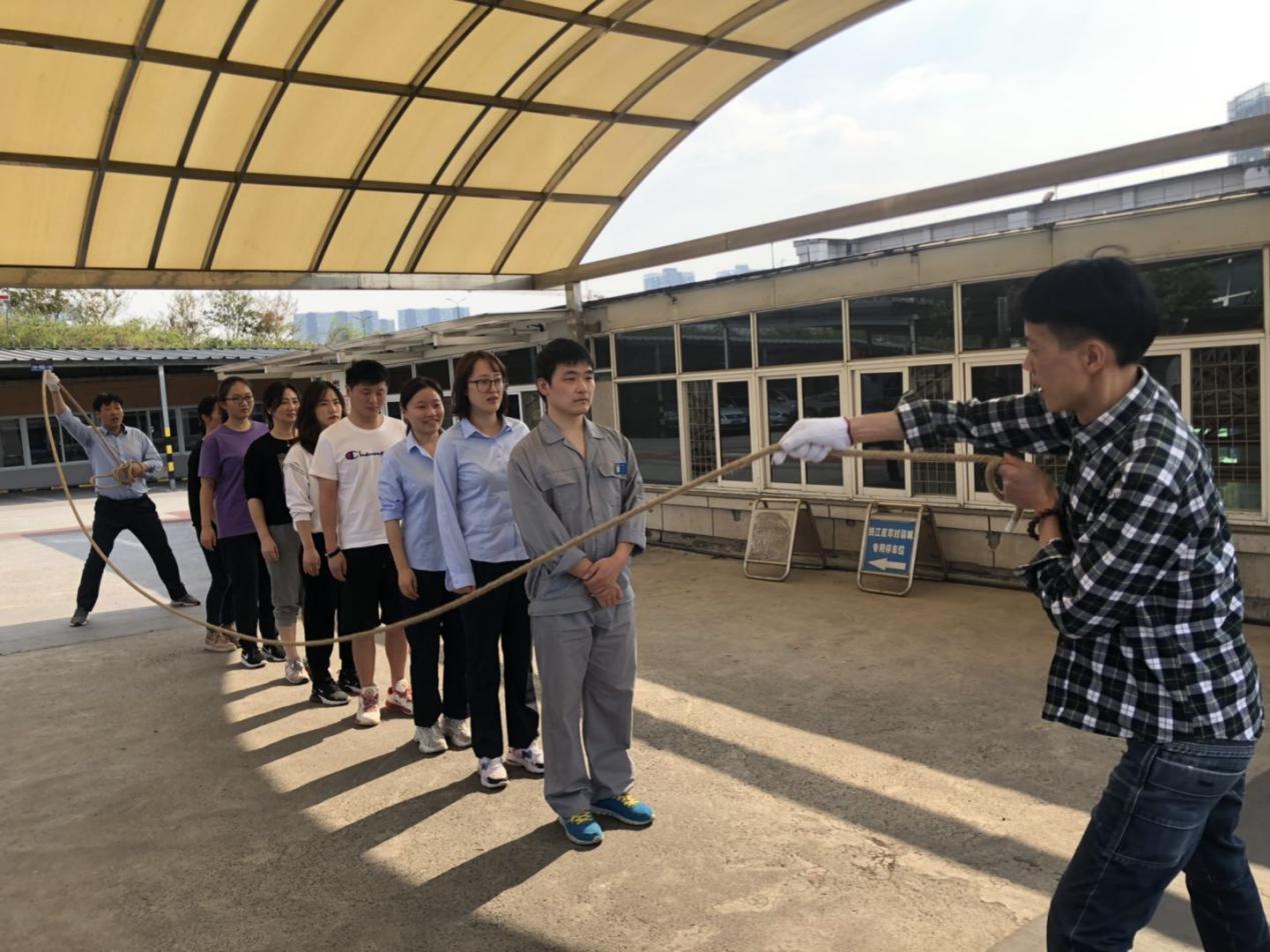 钱江商城积极备战 2020年mg冰球突破集团第三届消防活动会 