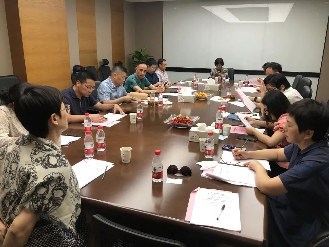 mg冰球突破幼贷参与市幼贷协会三届八次常务理事会