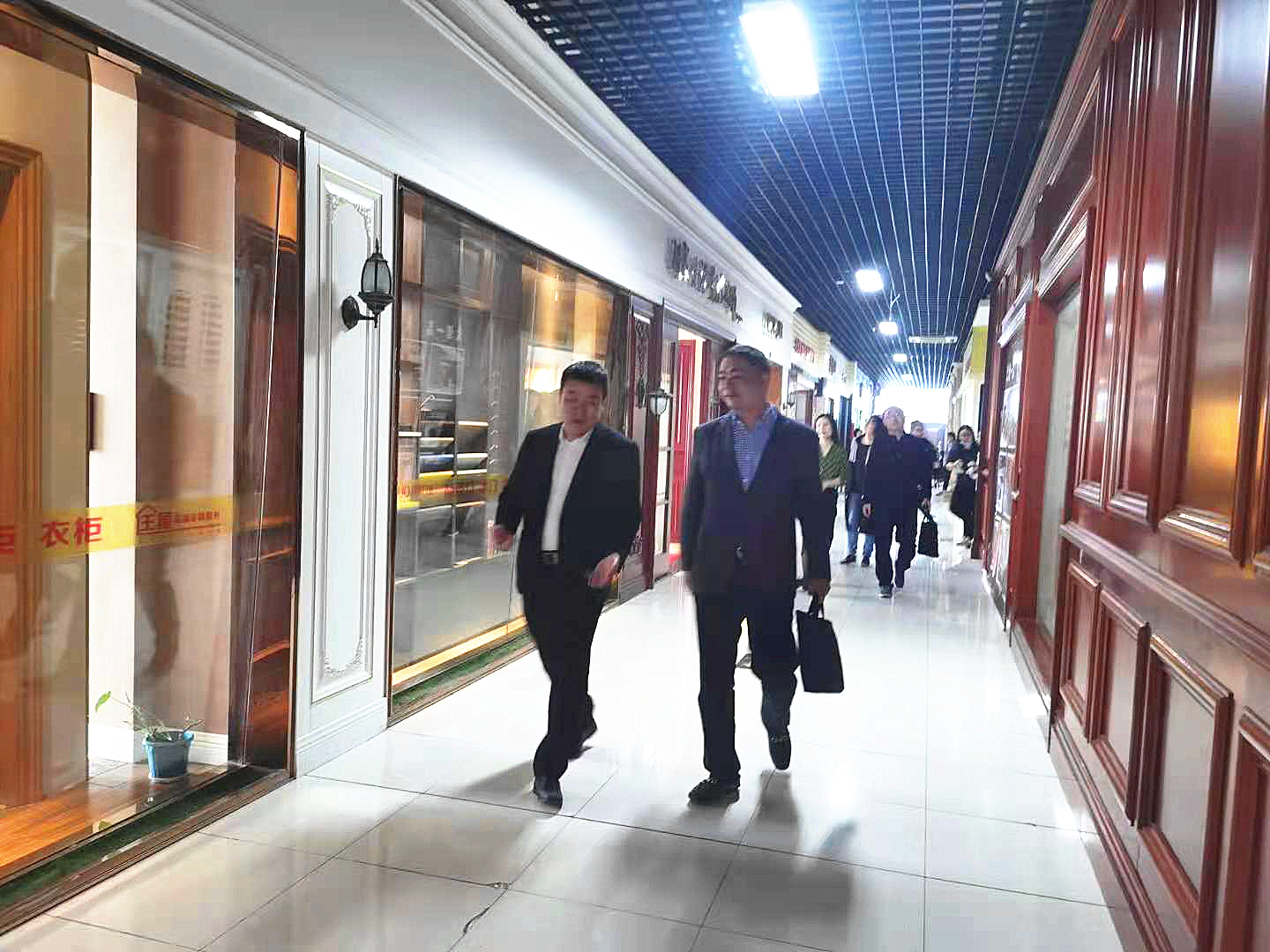 mg冰球突破市场参与全市职工行列情况调研领导座谈会
