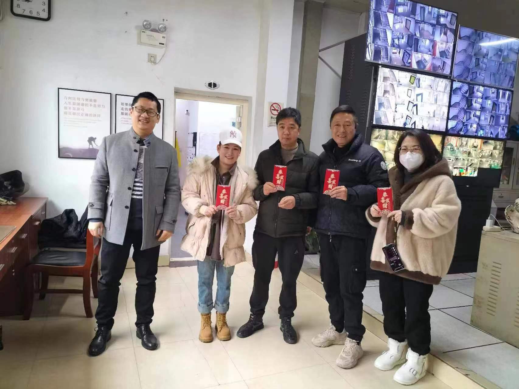 开工赠利是，新春迎福祉——集团派发开工福利