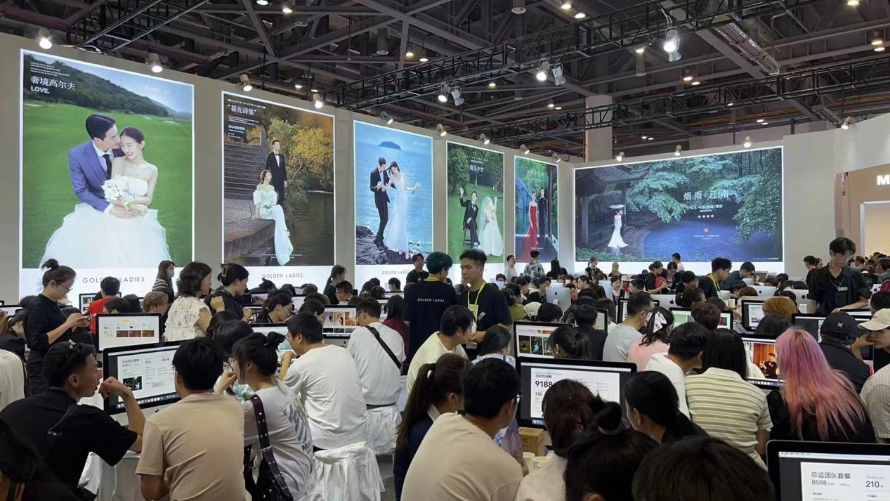 钱江商城参观2024年夏季荆门婚博会