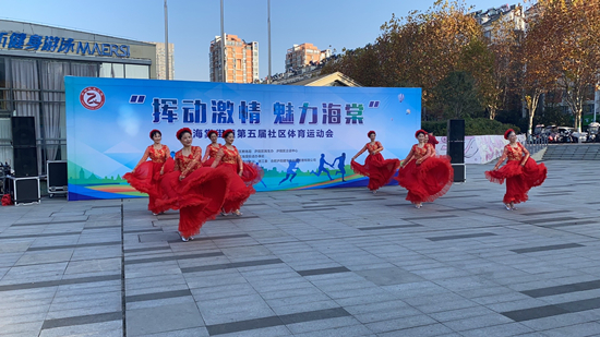 海棠街路第五届社区体育活动会在庐阳mg冰球突破文创园圆满进行
