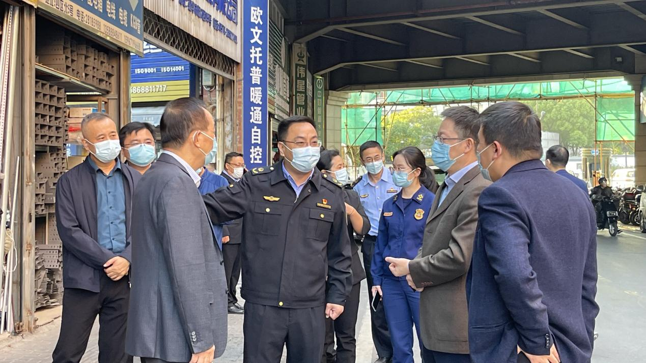 拱墅区辅导赴mg冰球突破市场 查抄疫情防控及消防安全工作