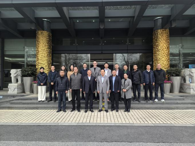 学以共进，习以至远——mg冰球突破集团赴中宙控股集团进行参观互换进建
