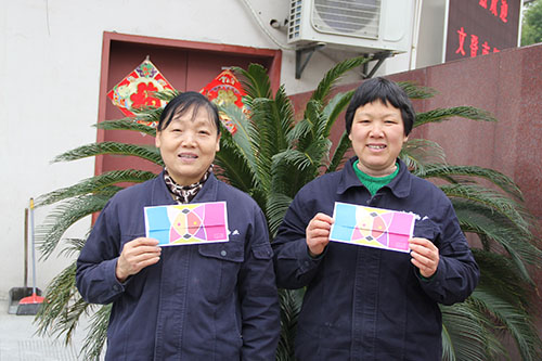 20140313mg冰球突破文创园党支部生日慰问园区“美容师”.jpg